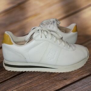 Tommy Hilfiger Logo Vintage 90s mens Size 9 White Leather Lace-up Shoes Sneakers